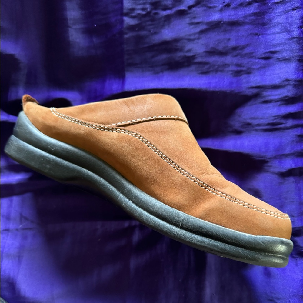 Birkenstock classic tan mules in good condition.  Only worn a few times.